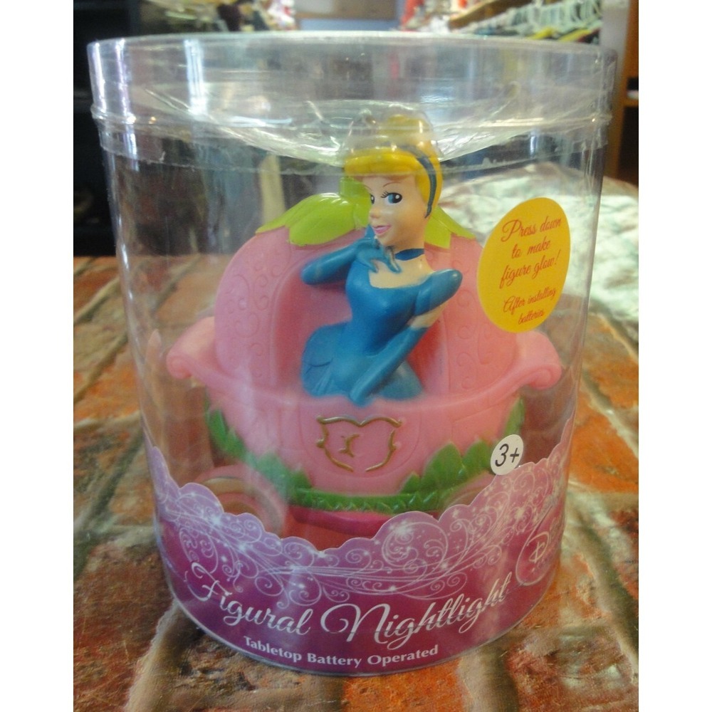 Cinderella in coach Disney princess tabletop battery operated nightlight NEW